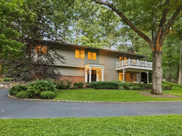 51 Saddle Hill Road, Stamford, CT 06903