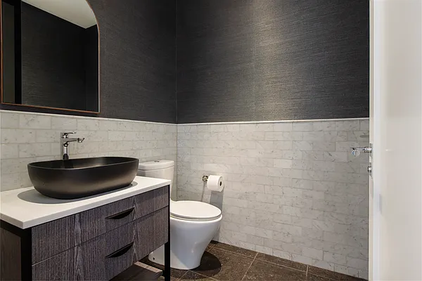 Rented by Douglas Elliman | media 24