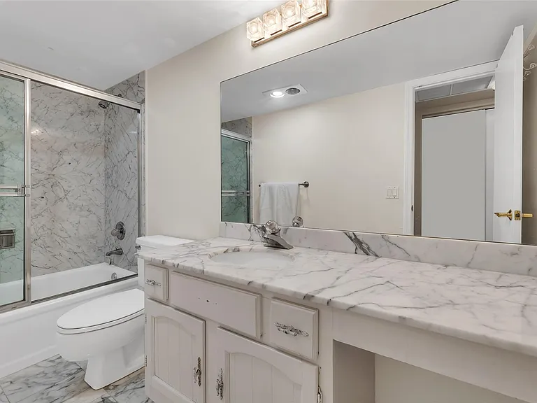 1370 S Ocean Blvd #503 — Photo 23