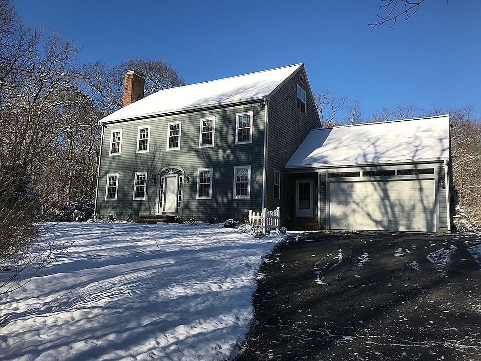 2nd image of 27 Pine St