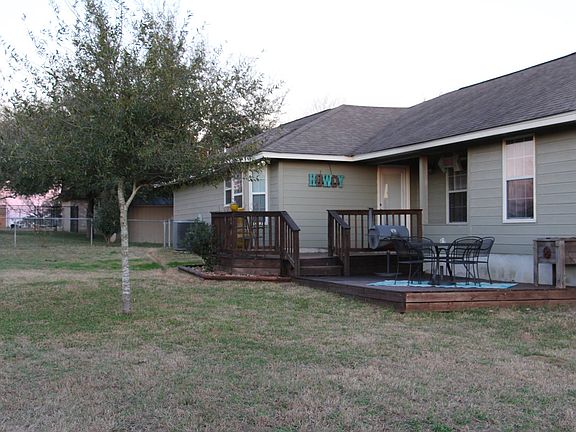 2nd image of 105 Northcrest