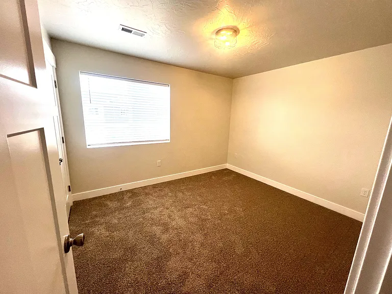 3199 W 1625 N #19 — Photo 6