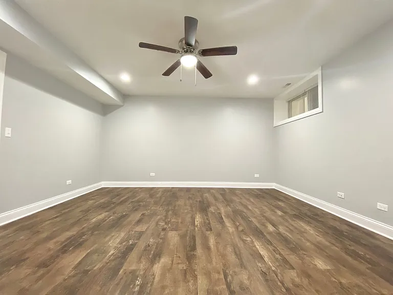 4506 N Sheridan Rd — Photo 3