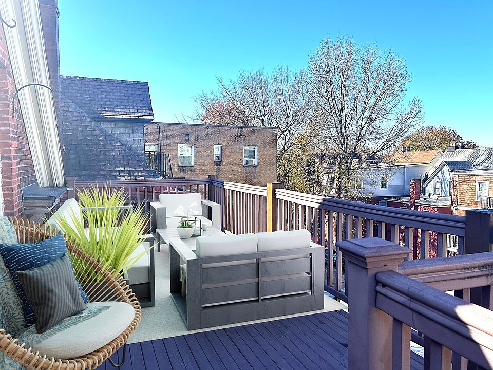 Large Private Deck/Balcony