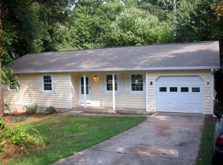200 Pinehurst Dr, Stockbridge, GA