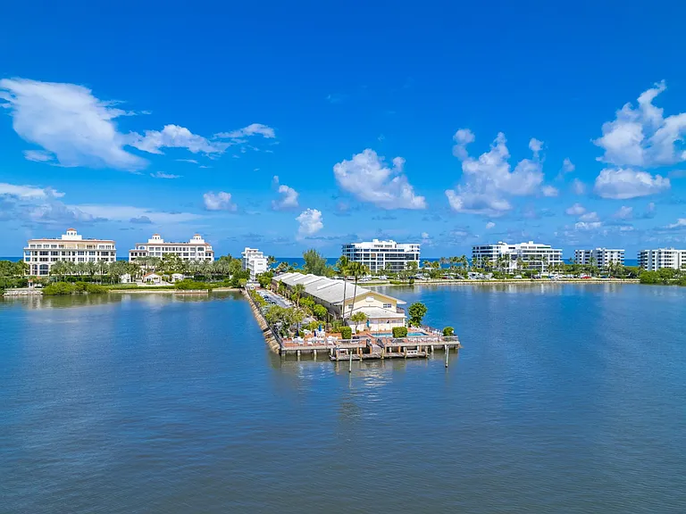 Palm Beach Resort & Beach Club — Photo 19