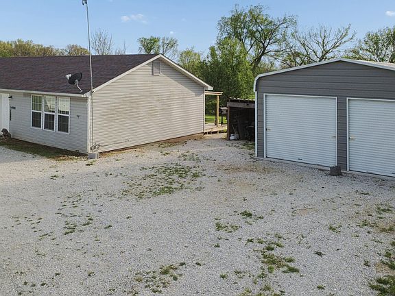 2nd image of 14000 E 1730 Road