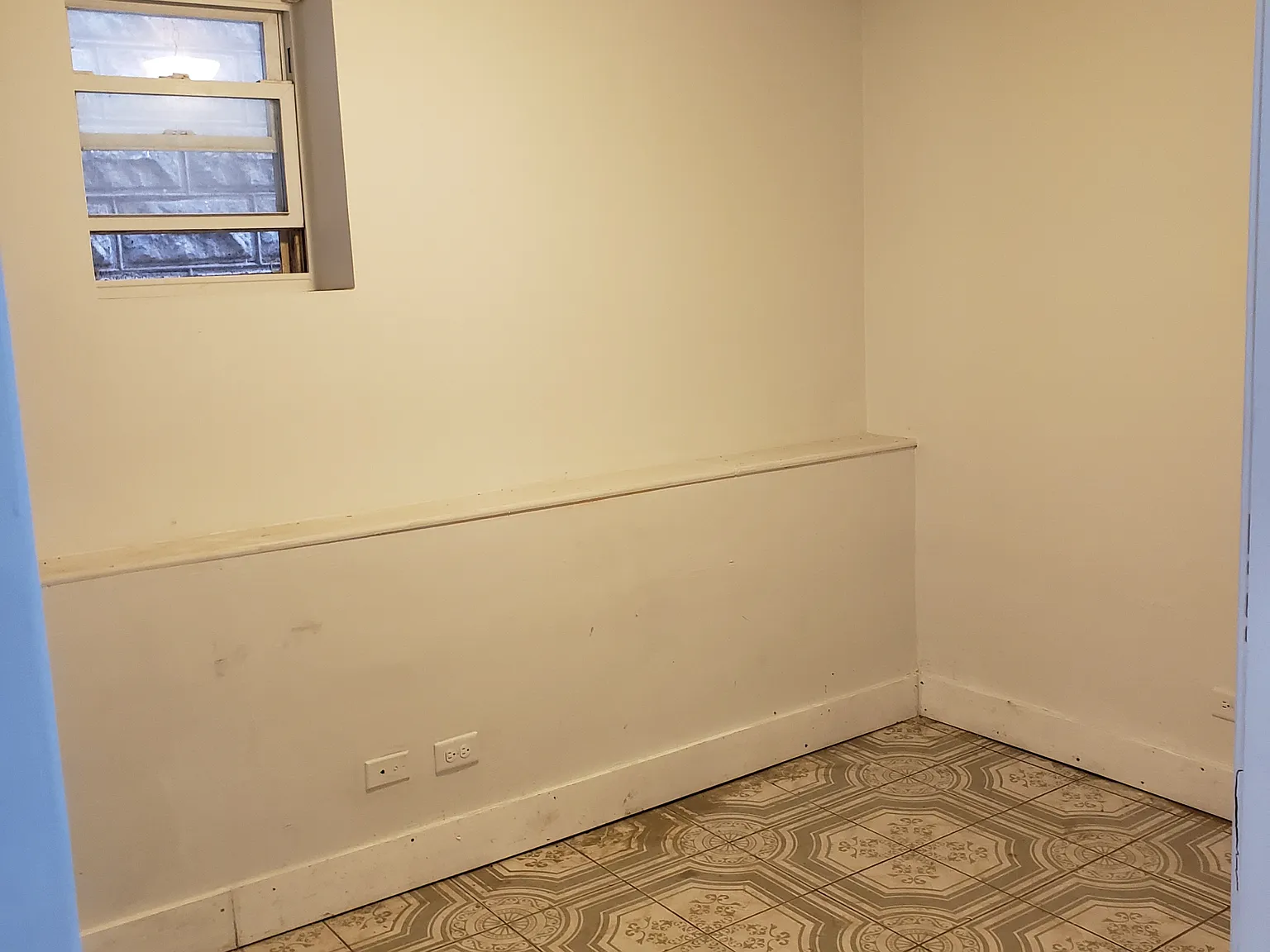 2 bed, 700 sqft, $900 — Photo 3