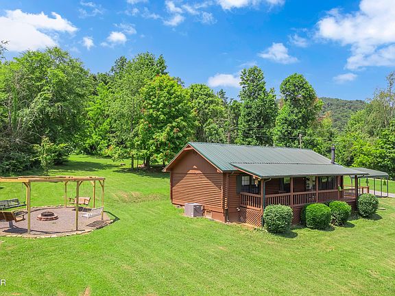 4th image of 509 Thomas Loop Rd