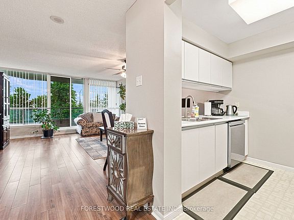 3rd image of 10 Laurelcrest St #311