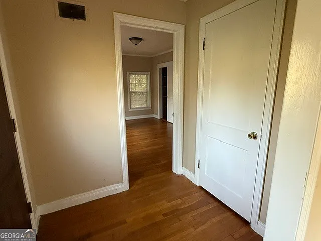 410 Park Ave — Photo 6
