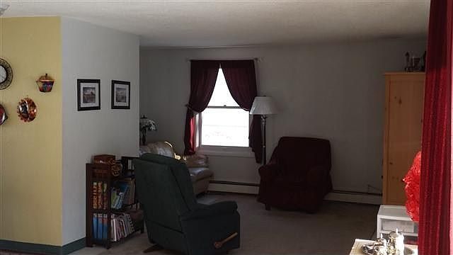 1st image of 221 Slater Dr