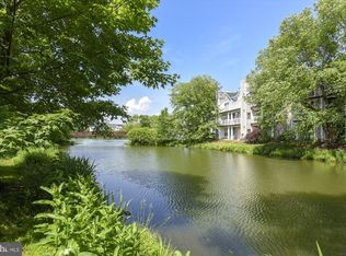 20576 Snowshoe Sq UNIT 201, Ashburn, VA 20147