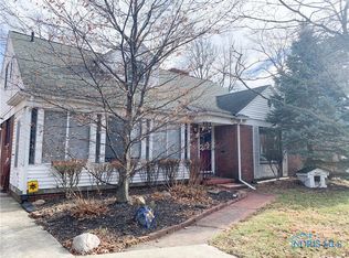 2212 Middlesex Dr, Toledo, OH 43606