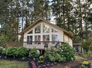 825 Duck Lake Dr NE, Ocean Shores, WA