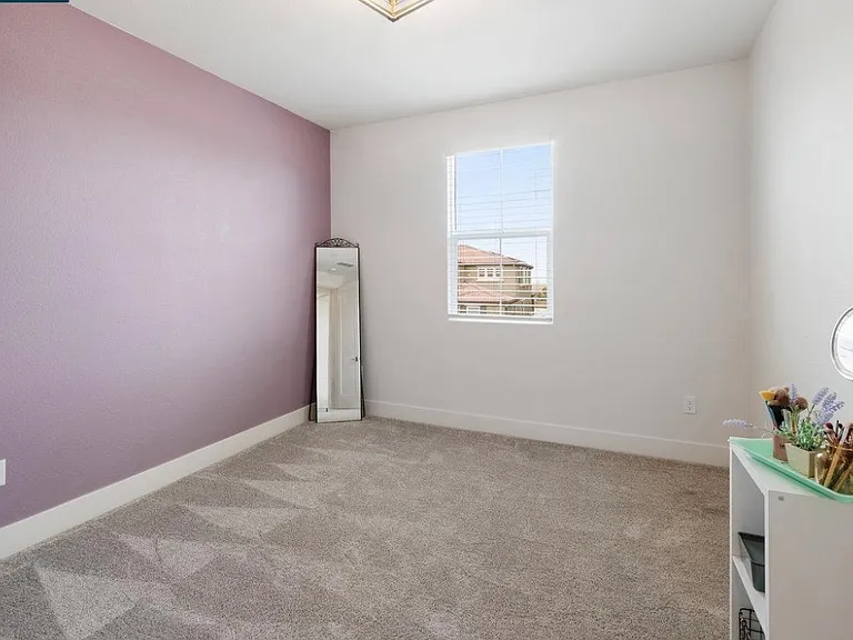 6779 Celadon Ln — Photo 11
