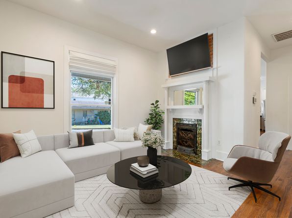 322 Peachtree St