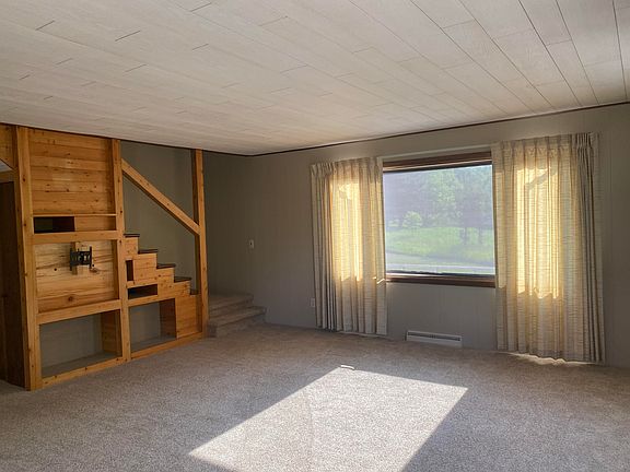 2nd image of 2322 County Road 413