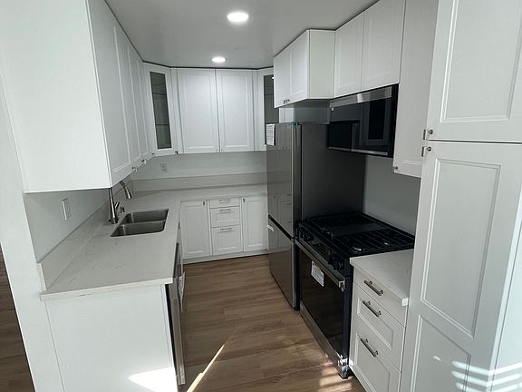3rd image of 1469 S Bedford St APT 4