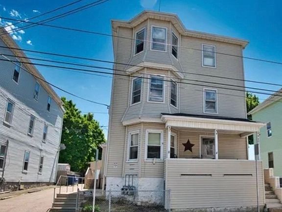 2nd image of 401 Buffinton St