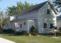1st image of 202 E Carmean St