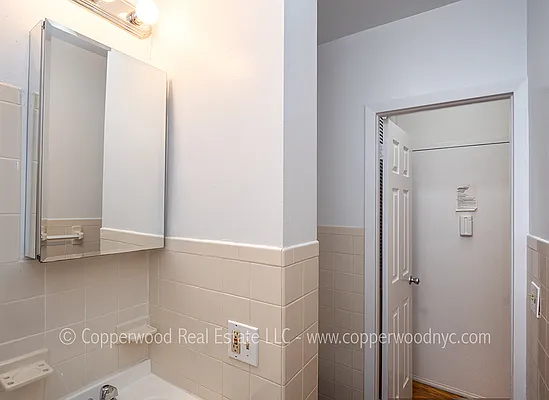 Rented by Copperwood Real Estate | media 7