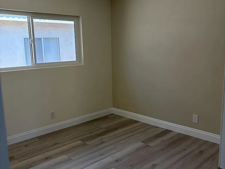 9011 E Fairview Ave #B — Photo 8