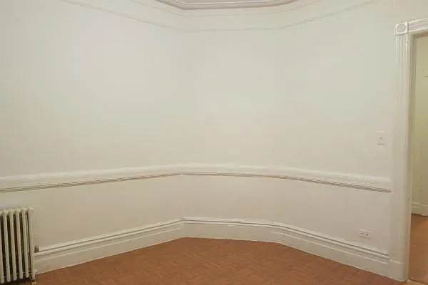 Rented by Manhattan Best Realty, Inc. | media 31