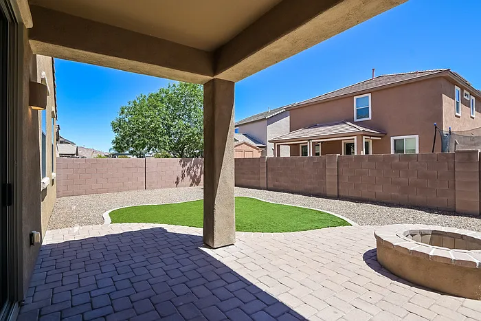 333 W Calle Matraca — Photo 15