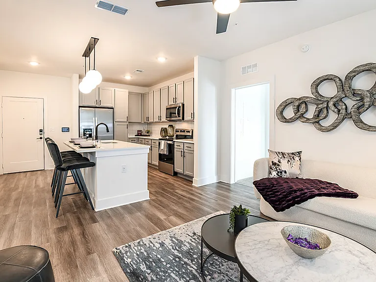 2x2 1047 sqft B2 - Living 2x2 1047 sqft B2 - Living