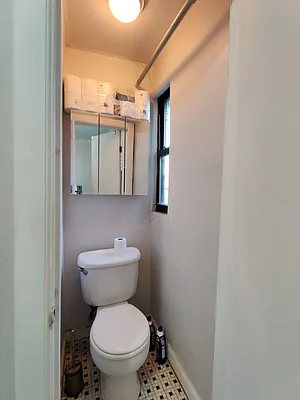 Rented by Signature Property Realty | media 18