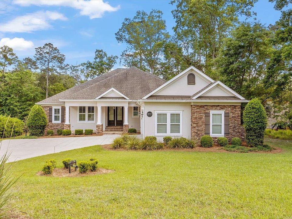 1st image of 9244 Shoal Creek Dr