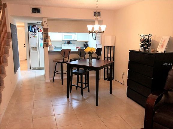 5th image of 9422 Tara Cay Ct