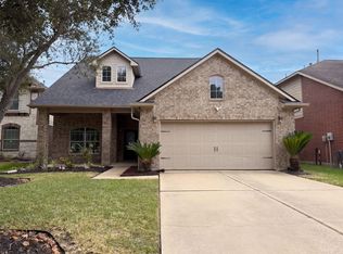 9411 Silver Ridge Dr, Rosharon, TX 77583