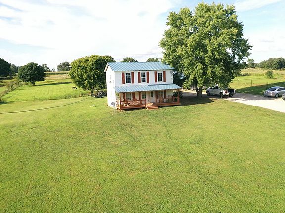 3rd image of 461 Campbellsville Pike