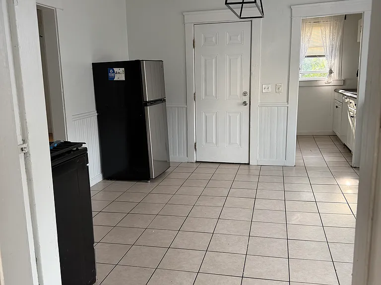 44 Richter St #2 — Photo 4