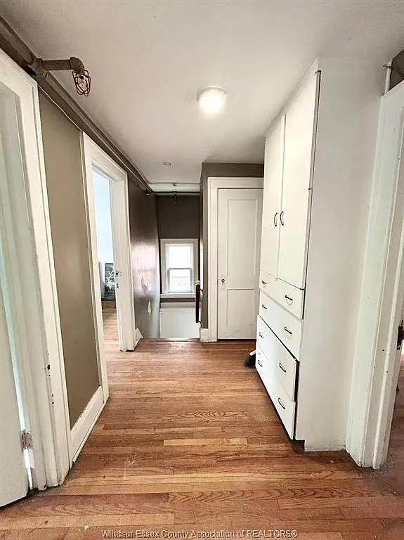 4 bed, 1.5 bath, $1,400 — Photo 4