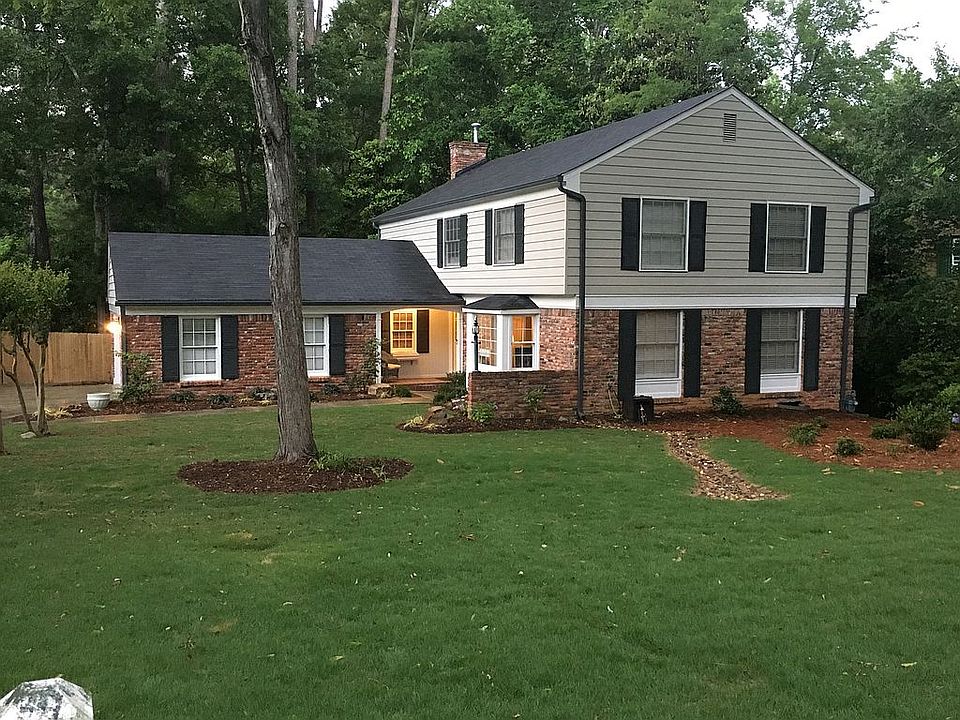 1st image of 3790 Fox Hills Dr SE