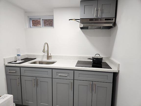 4th image of 9515 239th St