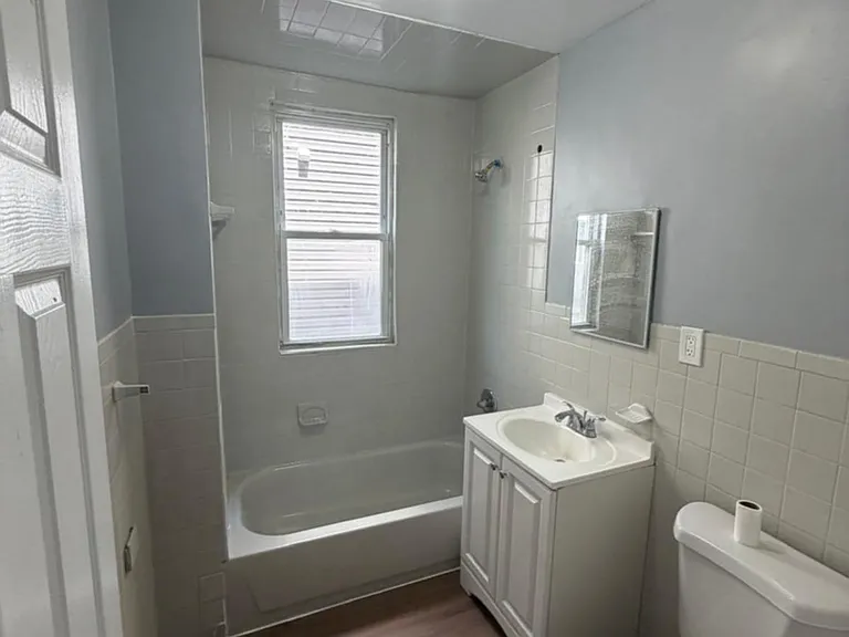 482 Jefferson Ave #3B — Photo 5