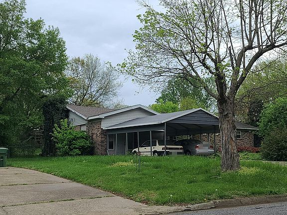 5th image of 1001 S 10th St