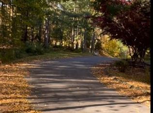 6 Durham Rd, Guilford, CT 06437