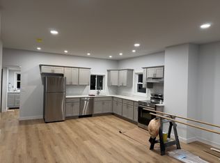 202 S 4th St #1, Lehighton, PA 18235