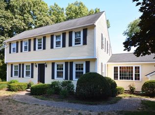 6 Knob Hill Rd, Chelmsford, MA 01824