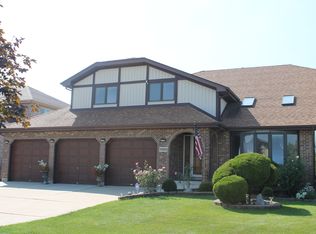 1382 N Ashley Ln, Addison, IL 60101