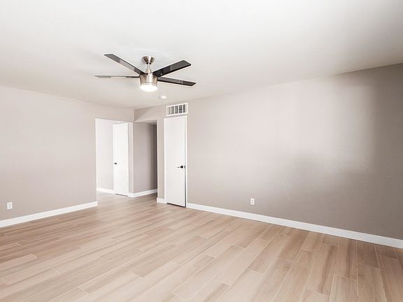 3rd image of 3531 W Echo Ln