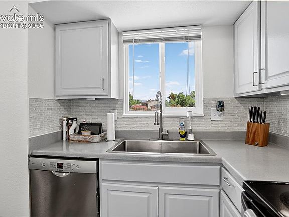 5th image of 4406 Millburn Dr