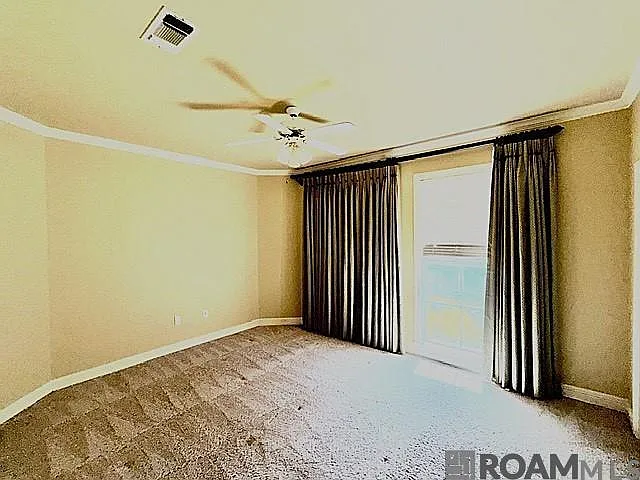 16756 Amberwood Dr — Photo 21