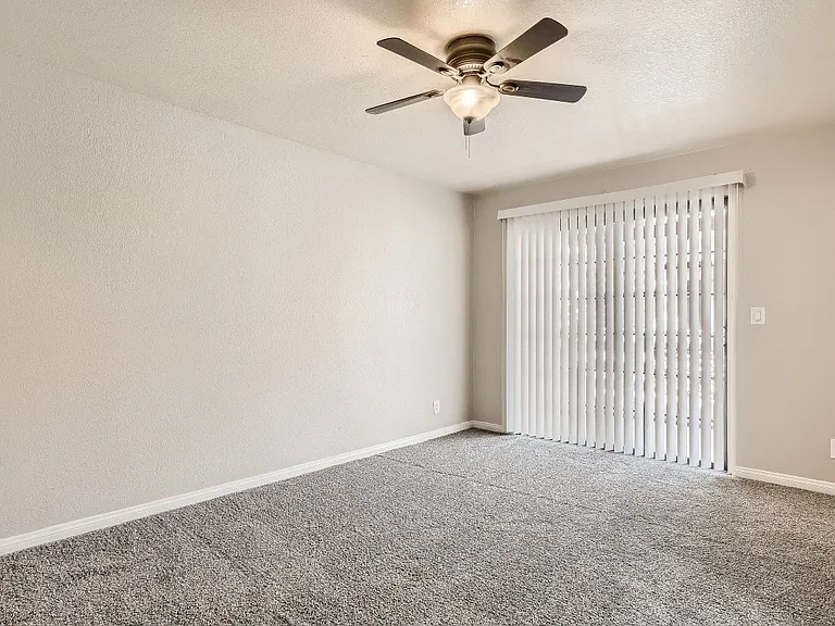 1411 Santa Margarita St #H — Photo 20