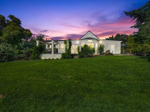 215 Russell Rd, Auburn, CA 95603